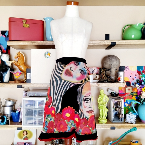 DESIGUAL w/ CIRQUE de Soleil Collab Clowns Circus Skirt Size M RARE - Picture 2 of 9